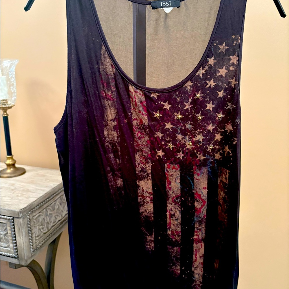 ISSI tank top with stylized flag design L.❣️